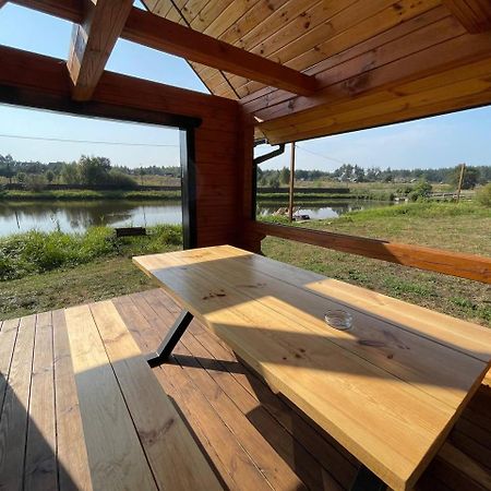 Makariv Guesthouse On The Lake With Bathhouse 70 Km From Kiev מראה חיצוני תמונה