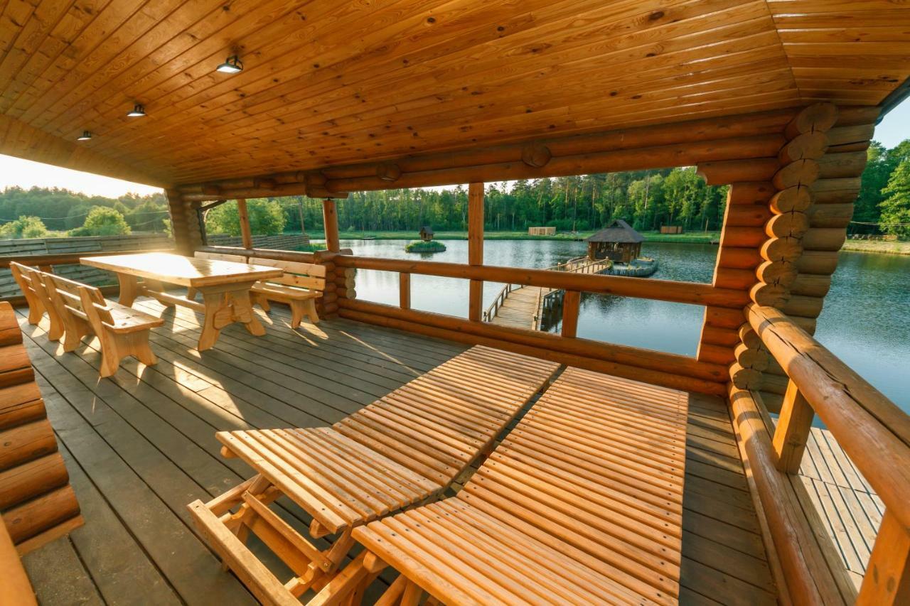 Makariv Guesthouse On The Lake With Bathhouse 70 Km From Kiev מראה חיצוני תמונה