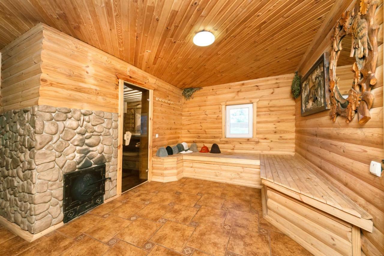 Makariv Guesthouse On The Lake With Bathhouse 70 Km From Kiev מראה חיצוני תמונה