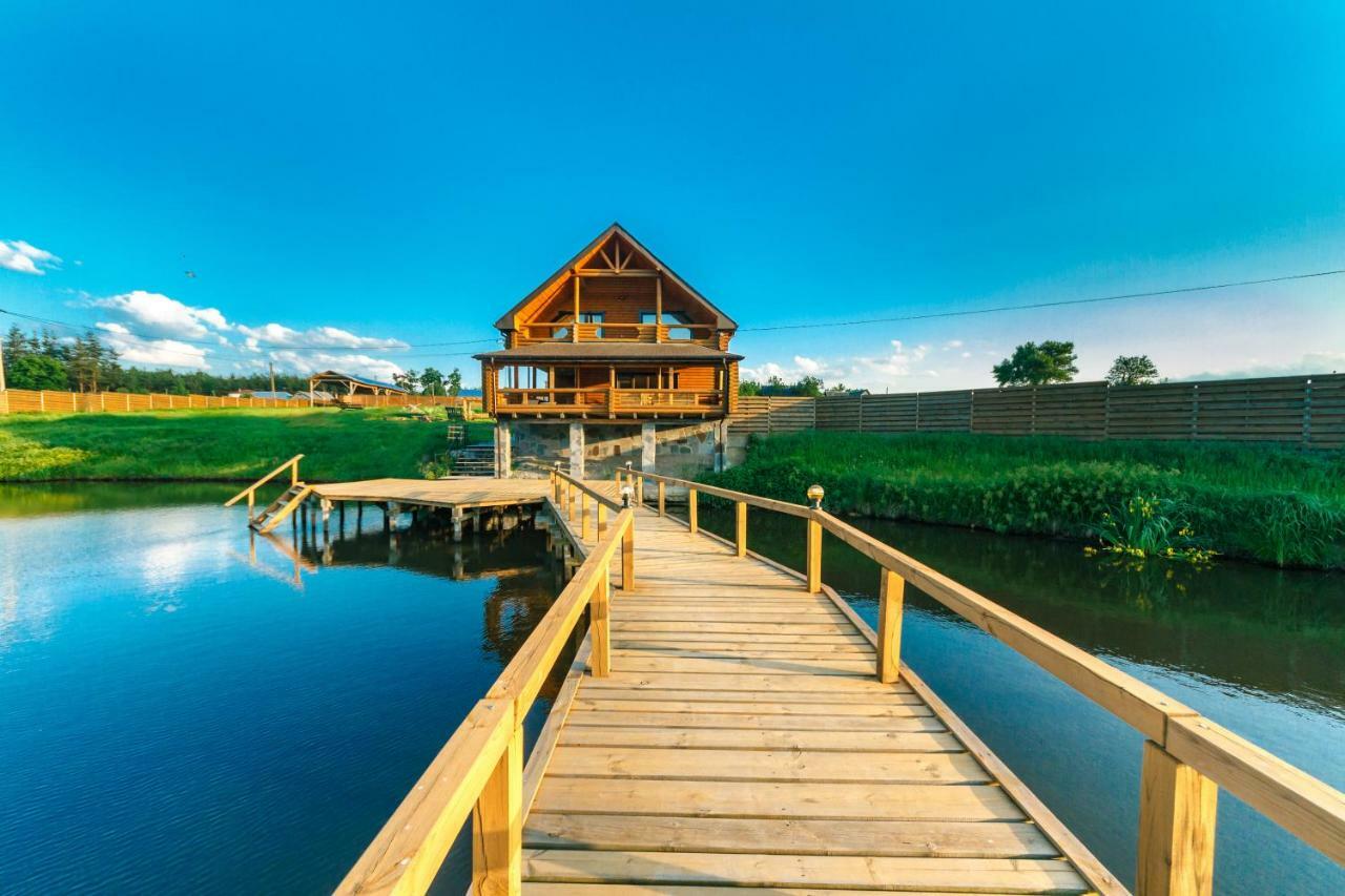 Makariv Guesthouse On The Lake With Bathhouse 70 Km From Kiev מראה חיצוני תמונה