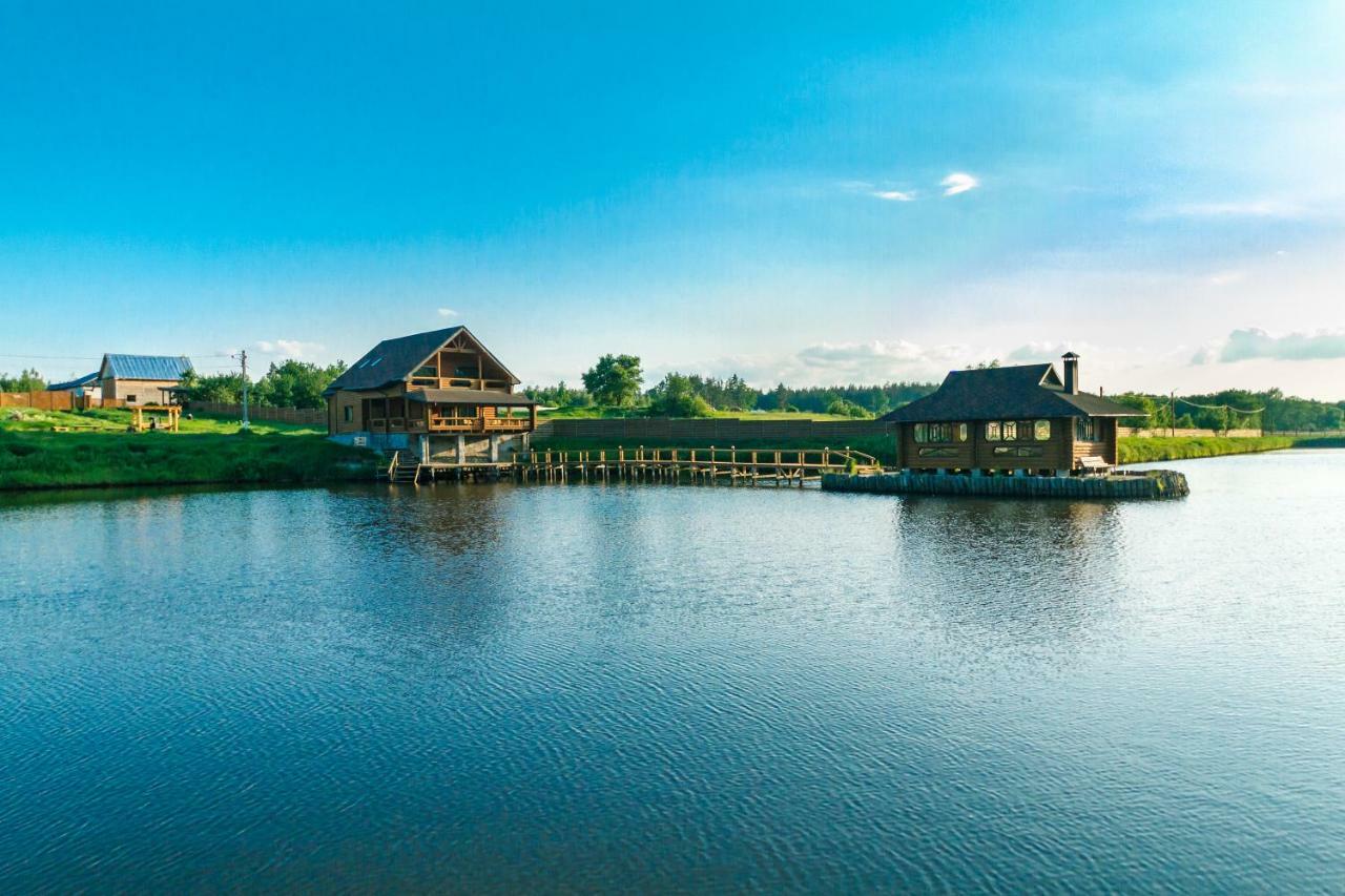 Makariv Guesthouse On The Lake With Bathhouse 70 Km From Kiev מראה חיצוני תמונה